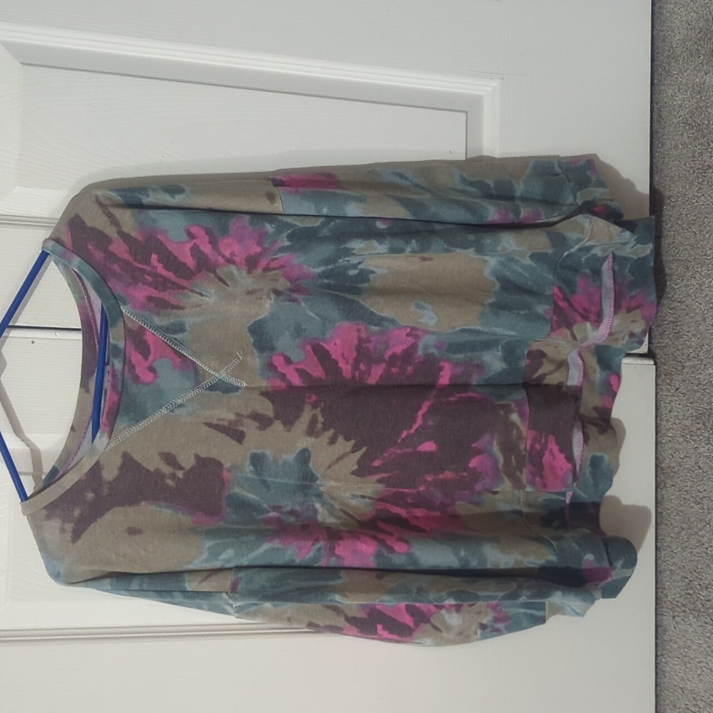 Long Sleeve Crew Neck